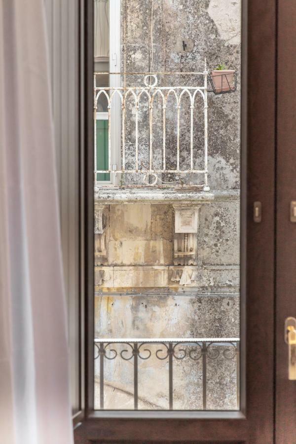 Le Casette Di Nonno Pippo Палаццоло-Акреиде Экстерьер фото